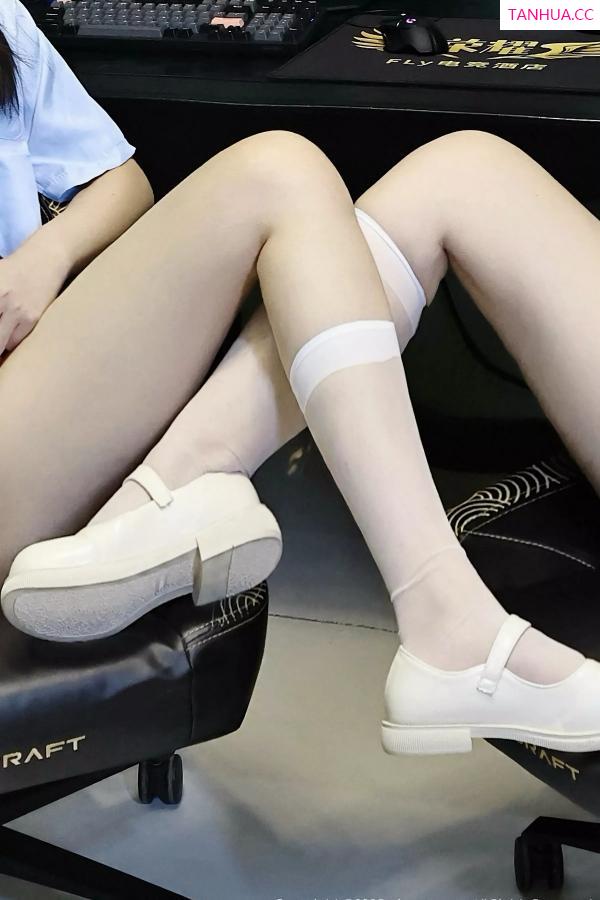   [XiuRen]高清写真图 2025.06.20 No.10443 小芭乐 激情互动第11张图片